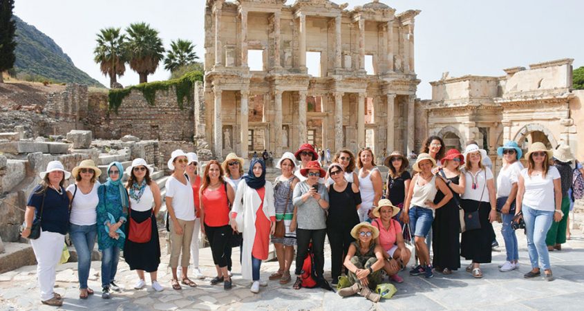 Asansörde Topuk Sesleri Şirince Buluşması